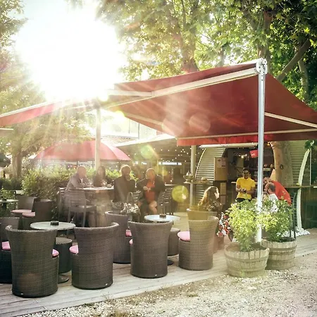 Couette-café Chez Laurette Saint-Remeze